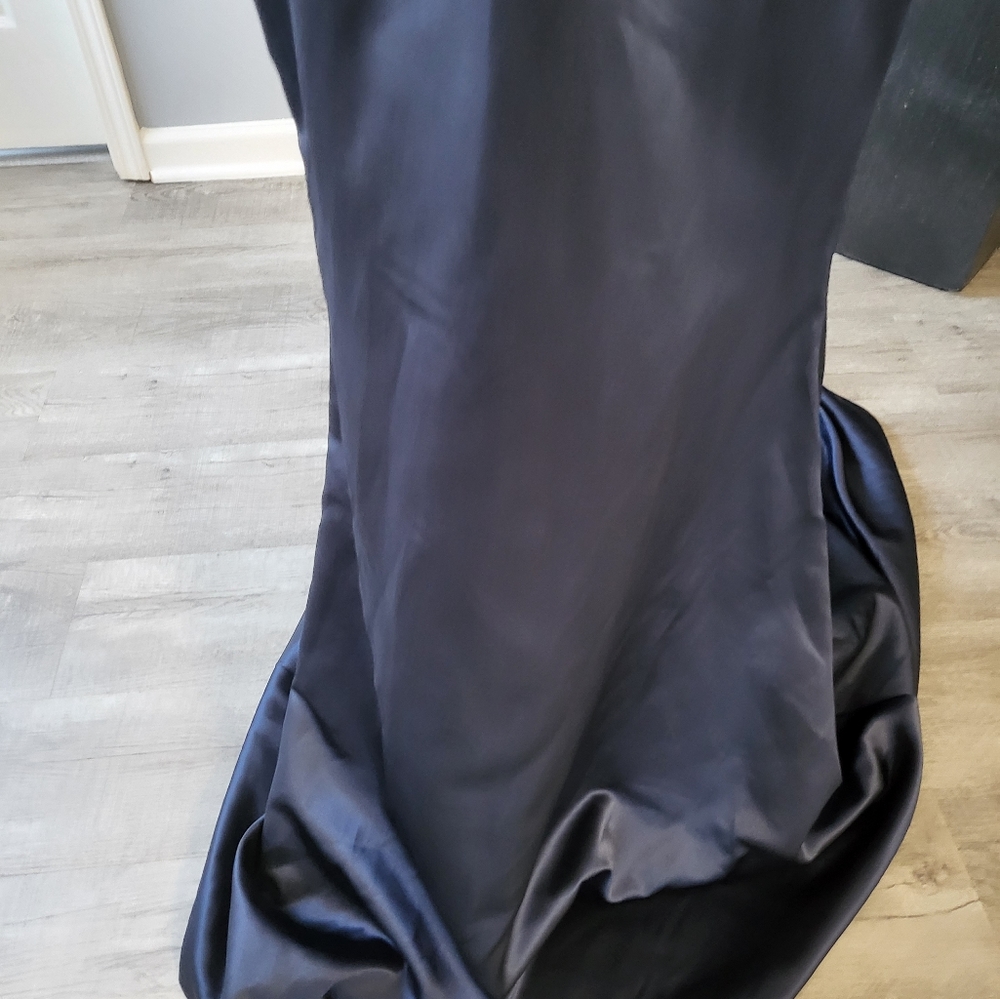 Prom-Formal Long Dress - Picture 3 of 15